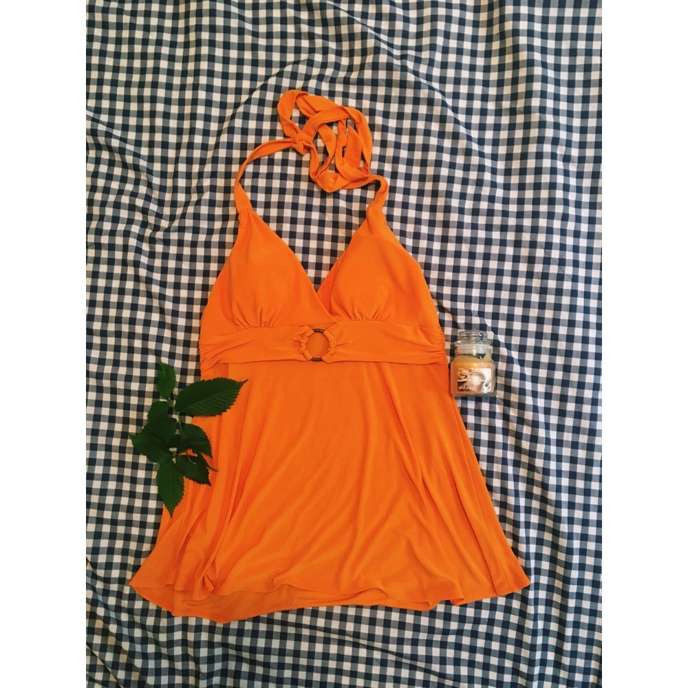 🌟 Orange Flowy Halter Top 🌟